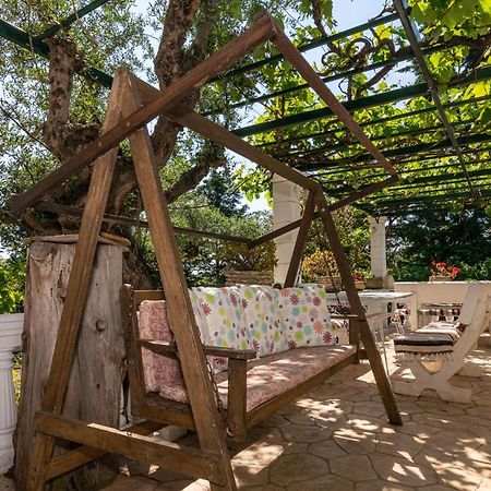 Dopia's Garden Studios Vasilikí Exterior foto